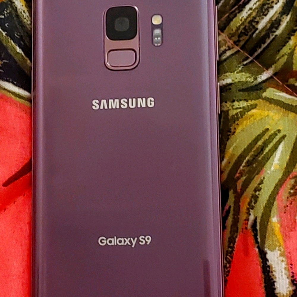 Unlocked Samsung Galaxy S9 Bran New